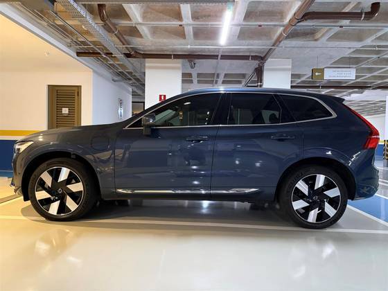 VOLVO XC60 2.0 T8 RECHARGE ULTIMATE AWD GEARTRONIC